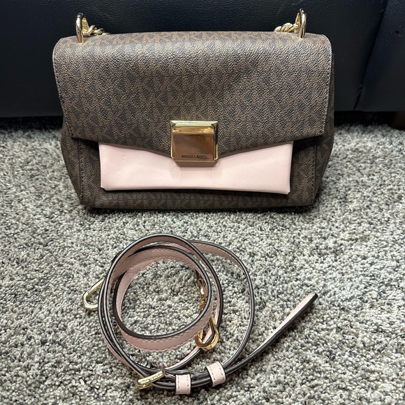 Michael Kors crossbody/handbag